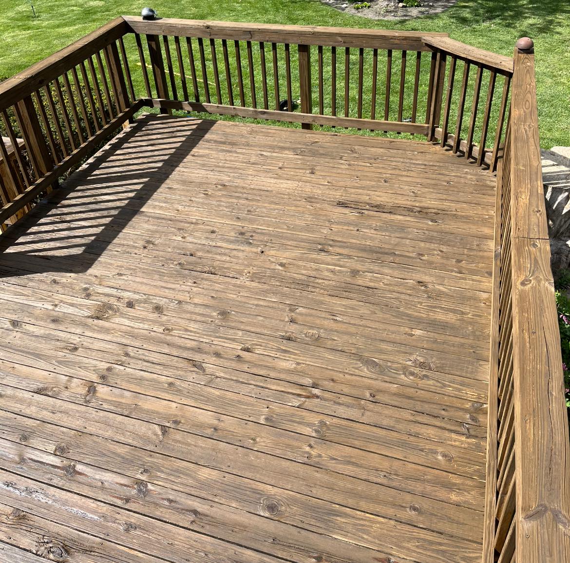 Transformative Deck Staining in Arcola, IL: Illini Exterior Services' Expert Deck Makeover